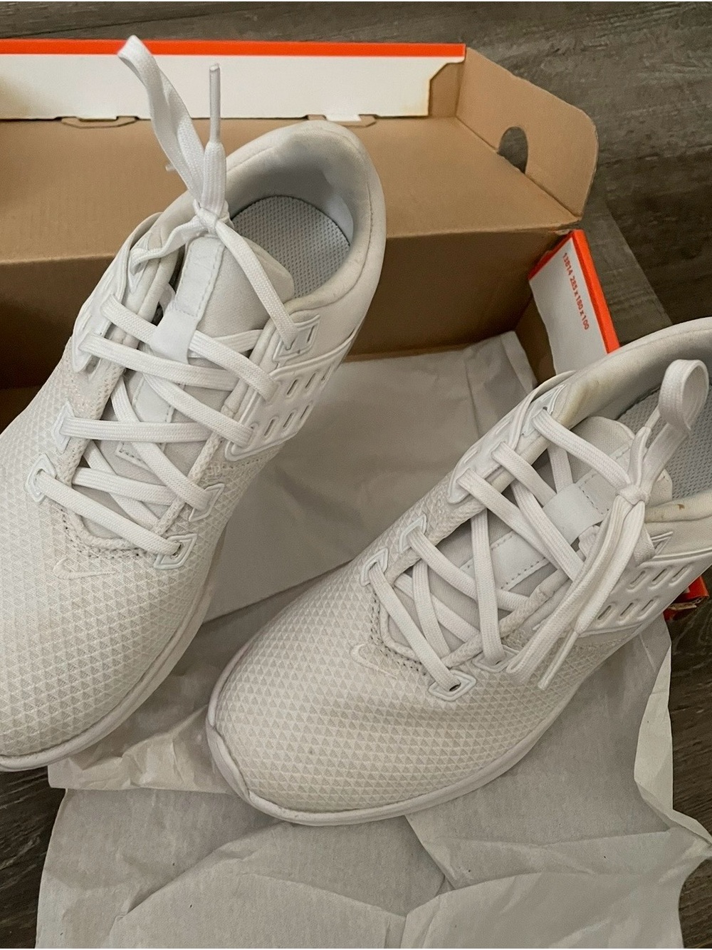 Nike Women's White Nike Athletic Running Sneakers